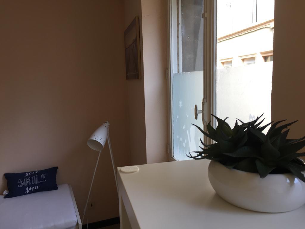 Studio 2 pers en vieille ville parking gratuit - by La Source d'OrFée Boulogne-sur-Mer Exterior foto