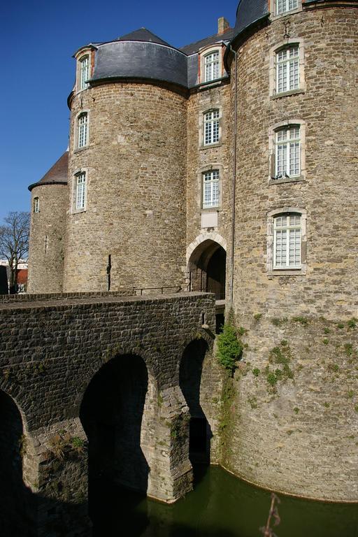Studio 2 pers en vieille ville parking gratuit - by La Source d'OrFée Boulogne-sur-Mer Exterior foto