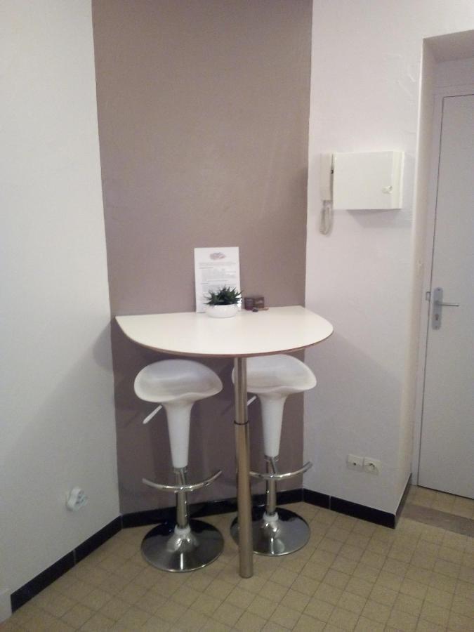 Studio 2 pers en vieille ville parking gratuit - by La Source d'OrFée Boulogne-sur-Mer Habitación foto